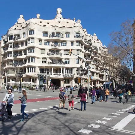 Con Terraza Junto A Paseo De Gracia Apartment *